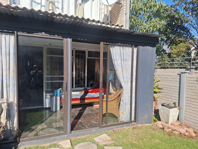 2 Bedroom Property for Sale in Adamayview North West